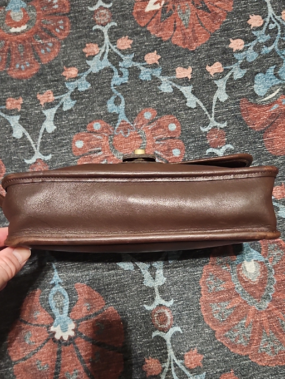 Coach 9832 Turnlock Clutch - Picture 9 of 9